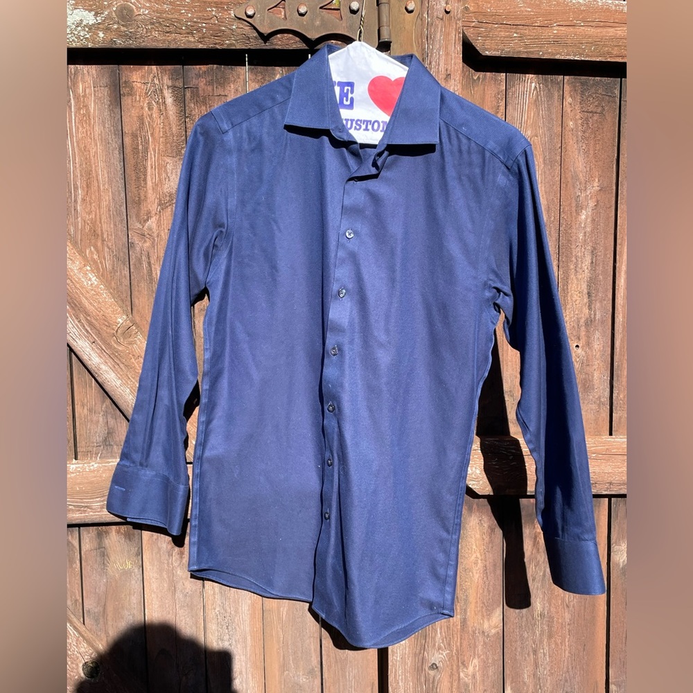 Murano no iron button down